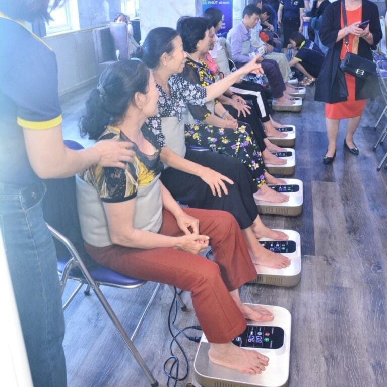 Trải nghiệm máy Massage chân tại trung tâm DLC Care